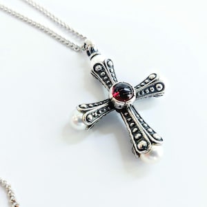 Pearl cross in sterling silver 925