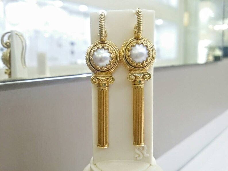 Pearl earrings in sterling silver 925 with Greek column image 2