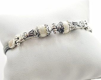 Mother of pearl bracelet in silver 925 with byzantine finish.