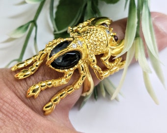 Chic boho scarab ring with hematite gemstone in gold plated silver