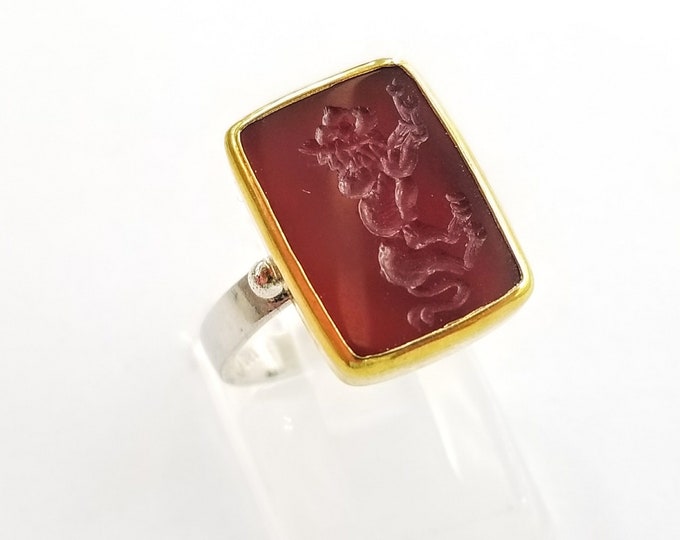 Cornelian Intaglio ring with k18 gold bezel, lion intaglio ring