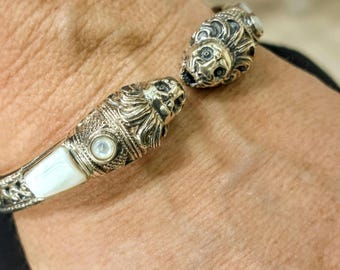 Sterling Silver Lion Head Bracelet 925 – Byzantine Style Cuff with Mother-of-Pearl Inlays, Symbol of Strength Jewelry, Gift for him or her