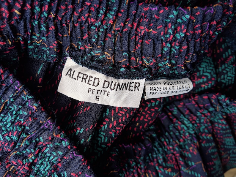 Vintage 80s ALFRED DUNNER Long Pleated Skirt Blue Plaid Pattern Print Elastic Waist Granny Womens Petite 6