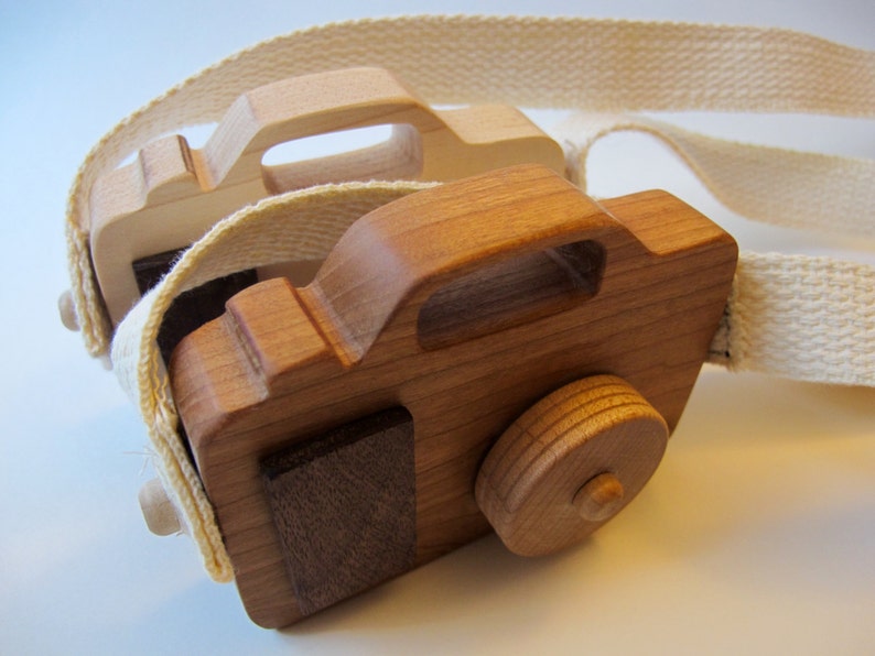 Wooden Toy Camera - Organic, safe and natural for your little photographer, explorer, adventurer 