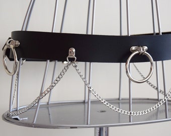 Cinturón de cuero O-rings con cadenas, cuero genuino de alta calidad, cinturón de anillos, gótica, alternativa, punk / negro, negro patente, rojo