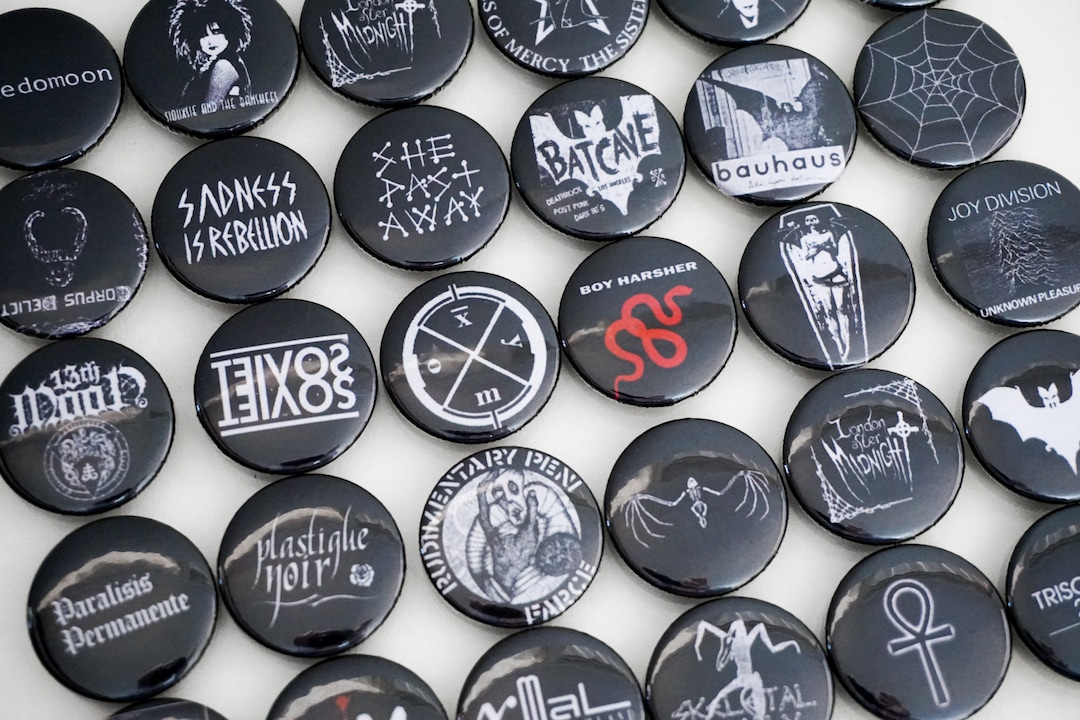Darkwave / Gothic Rock / Post Punk / Industrial / Neofolk Pins, Mixed Badges, Buttons Dark, Goth