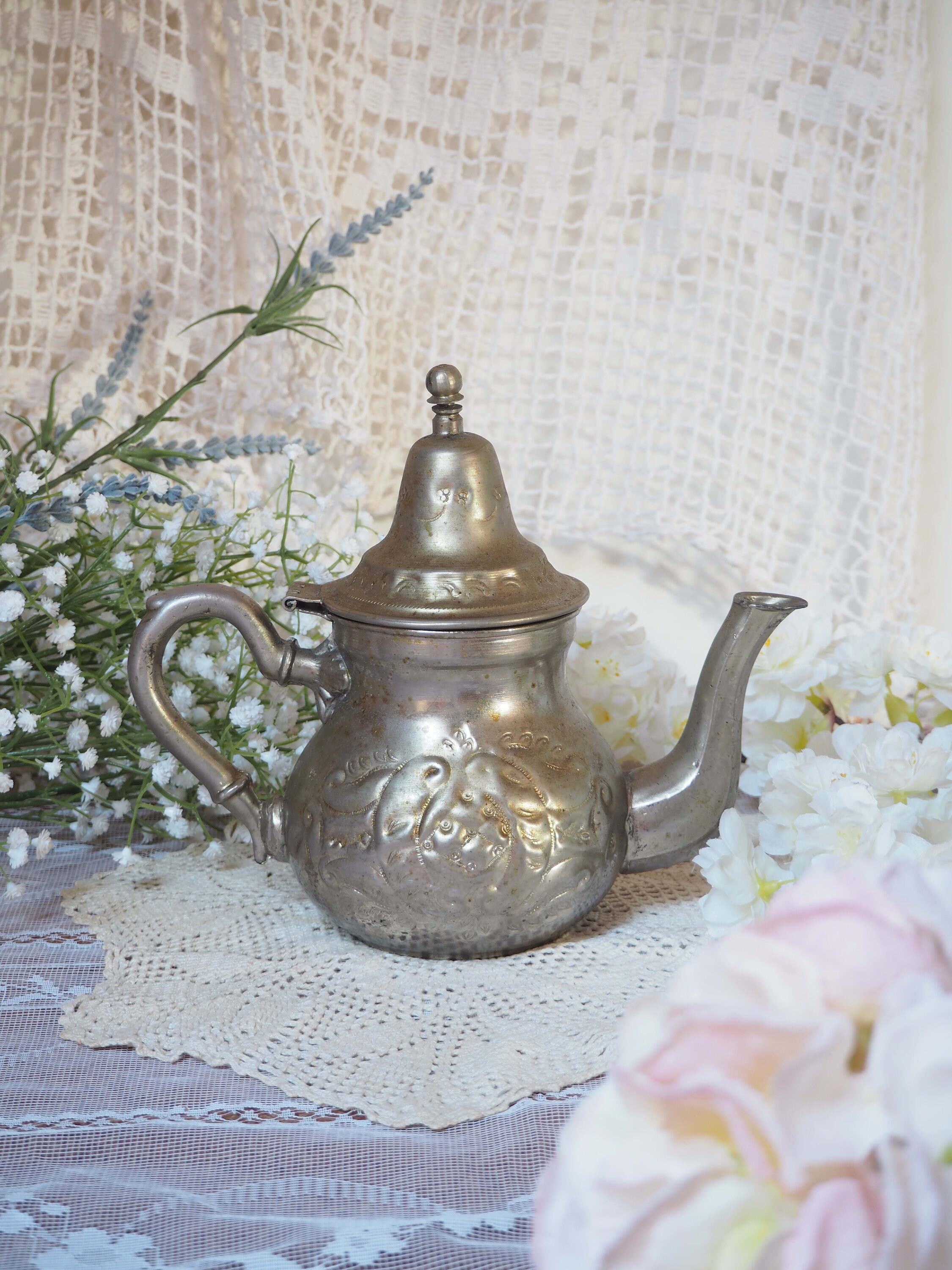 Théière Artisanale Vintage en Métal Sartic Fabriquée Au Maroc/Théière ou Cafetière Ancienne Metal Ma