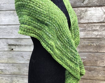 KNITTING PATTERN... "The Brae" Shawl