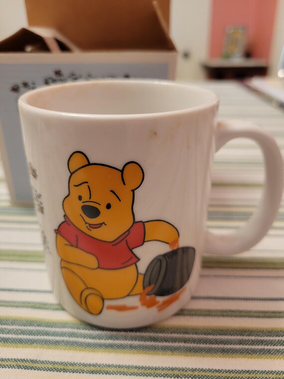 ディズニー　プーさん　希少　廃盤　入手困難　激レア　ヴィンテージ　レトロ　マグ ノスタルジックなヴィンテージ プーさん「ああ、困った！」マグカップ