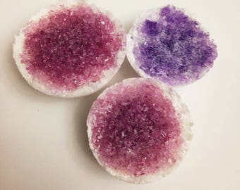Geode Bath Bombs, Fizzy Bath Bomb, Natural Bath Bomb, Unique Crystal Bath bomb for relaxation, Party or Wedding Favors - Set of 4 halves
