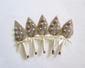 Groom and Best Man Wedding Boutonnieres - Pearl Burlap Boutonnieres - Groom and groomsman Buttonholes - Rustic Boutonniere  - set of 5
