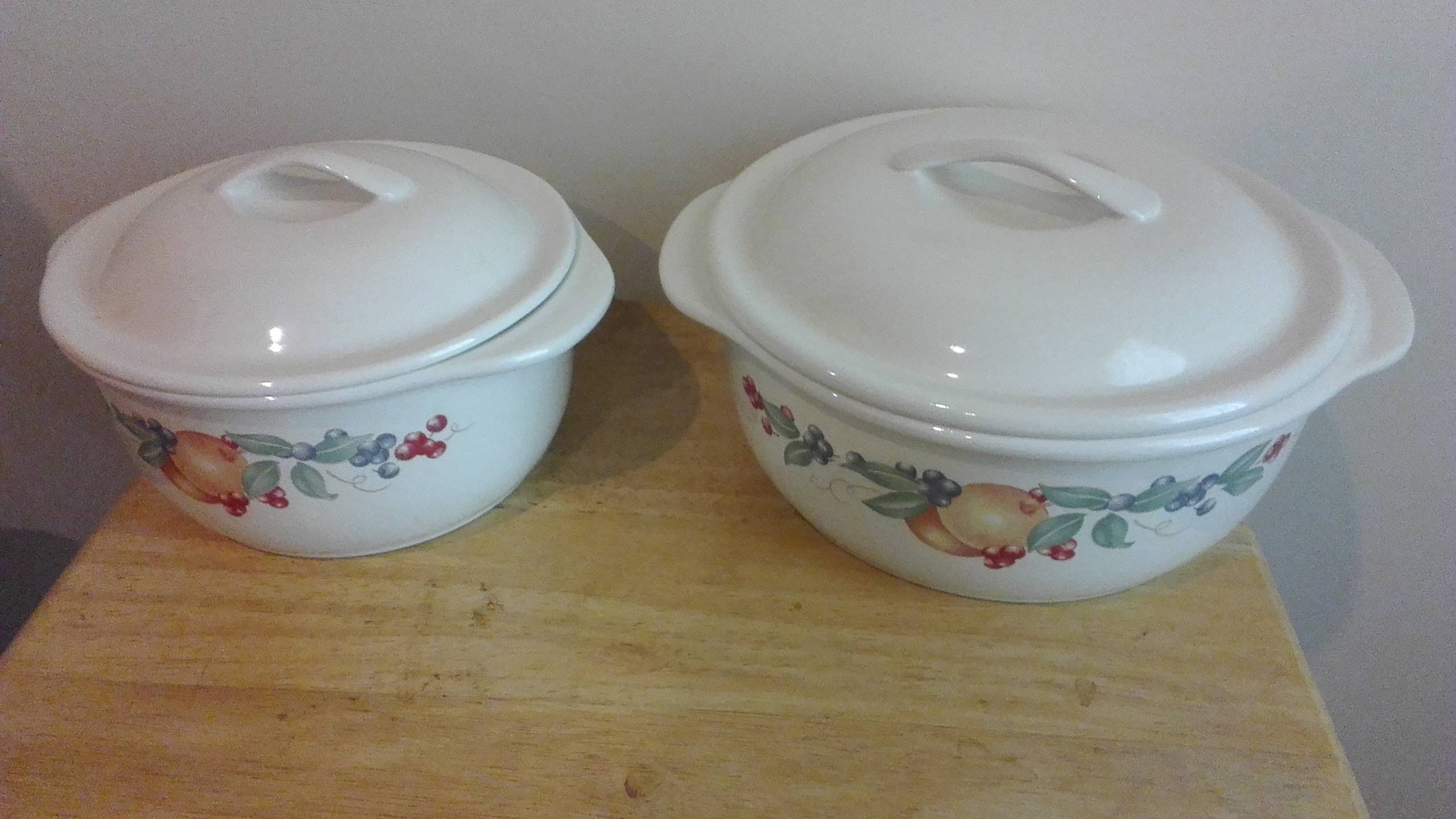 Corelle coordinates stoneware casserole dishes with lids. Etsy