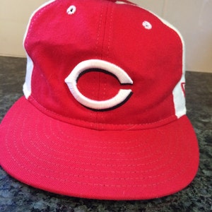 New Era Red & White Cincinnnati Reds Flat Bill 6 Sections Baseball  Cap Size 7 3/8
