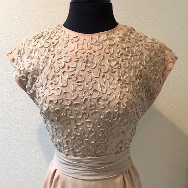 Stunning  'Karen Fay Original' Ribbon Work Bodice and Sash Belt / Champagne Dress Ladies Size Small