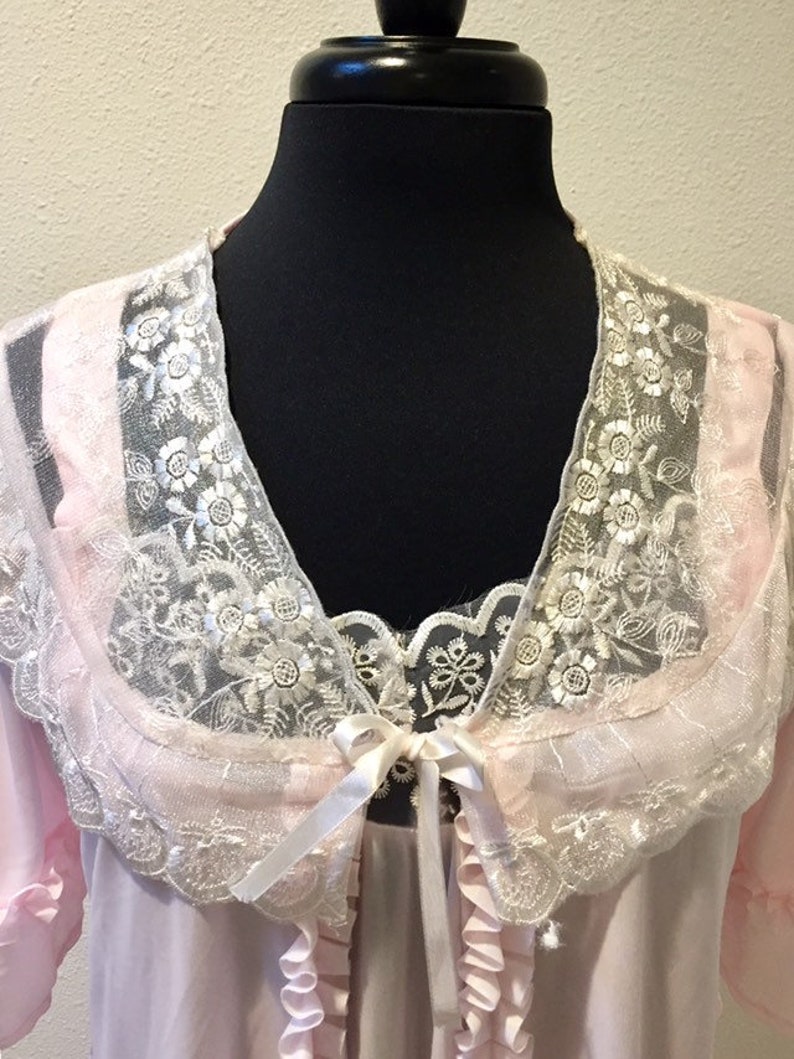 Lovely Pink Lace Ruffled /' Dream Lady/' Peignoir Set Ladies Size Large