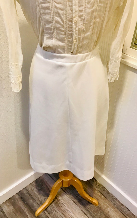 1960's White 'A-Line'  Skirt / Elastic Waist Skir… - image 4