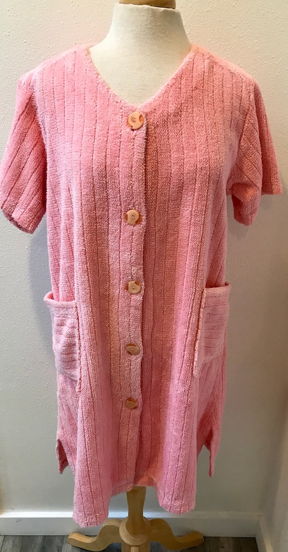 vintage pink chenille robe Gem