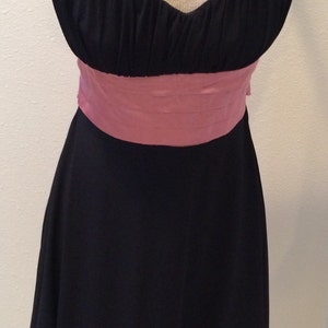 Black Sleeveless with Pink Sash Belt Party Dress by Speechless Ladies Size Small image 2