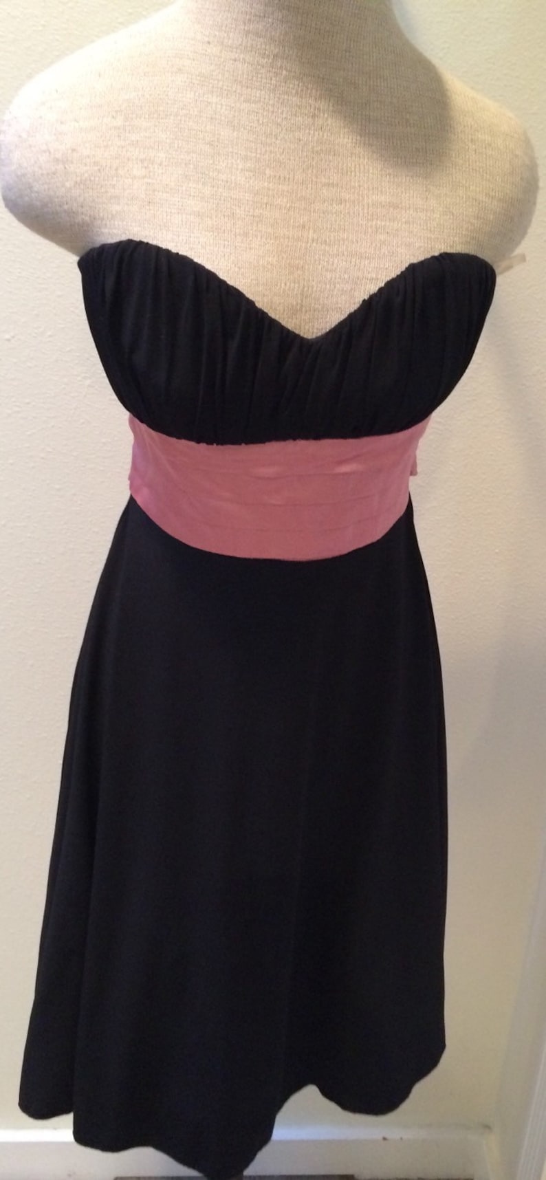 Black Sleeveless with Pink Sash Belt Party Dress by Speechless Ladies Size Small image 2