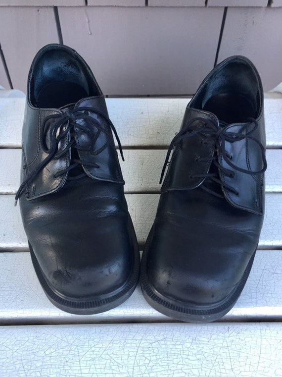 square toe dr martens