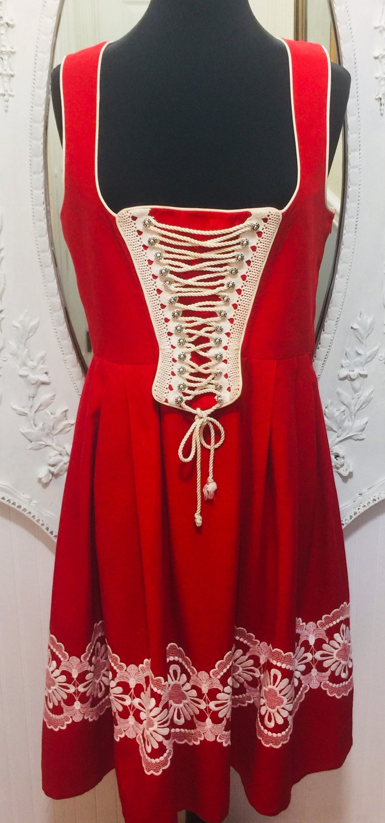 Authentic /'Tiroler Dryndl/' Oktoberfest Brew-fest Red and White Cording Corset Style Dress Size 46 or US Size Medium 8 to 10