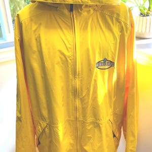 Y2K 'Eddie Bauer' Safeco Field Seattle Washington Yellow  Windbreaker Jacket with Hood Size XXL