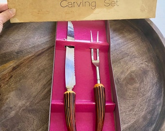 Mid-Century „Lifetime Cutlery Carving Set“, hergestellt in Sheffield, England / Messer- und Gabelbesteckset mit künstlichen Knochengriffen in Originalverpackung