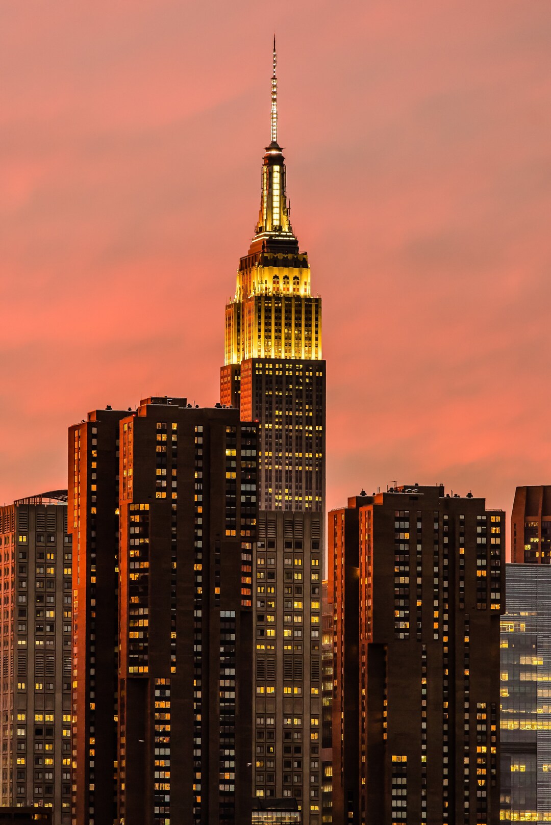 エンパイア・ステート・ビルの夕日 - ニューヨーク市 - カラーファイン