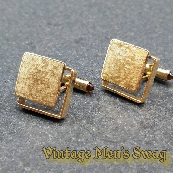 Vintage Krementz Gold Filled Engine Turned Geometric Brown Lucite Decorative Bullet Toggle Cufflinks