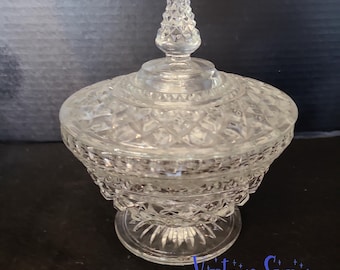 Vintage Anchor Hocking &quot;Wexford&quot; large candy dish. Beautiful!