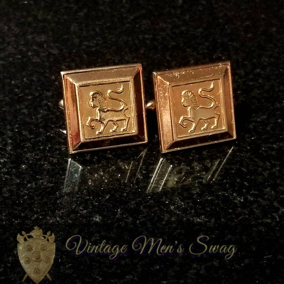 Egyptian lion vintage cufflinks offered by Vintag… - image 1