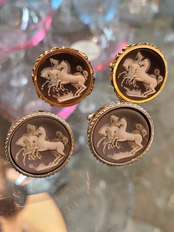 Beautiful cameo-style horse cufflinks by Dante of 