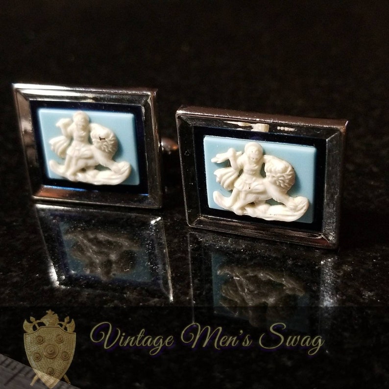 Swank vintage cufflinks Designer's Collection Valiant cameo-look by Vintage Men's Swag Aaw1 image 1