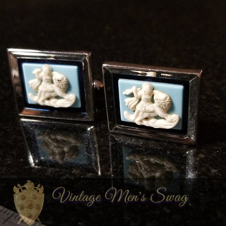 Swank vintage cufflinks Designer's Collection Valiant cameo-look by Vintage Men's Swag Aaw1 Bild 1