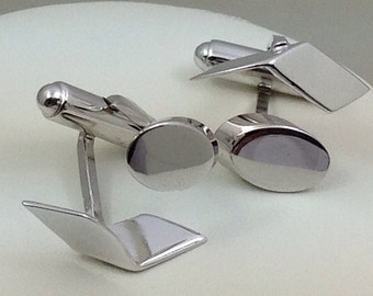 Unique chrome cuff links