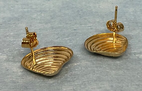 Seashell Earrings - image 3