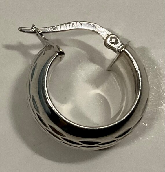 ONE Earring - image 7