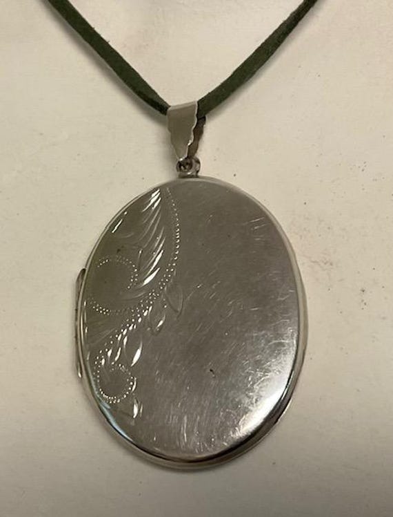 Sterling Silver Locket - image 7