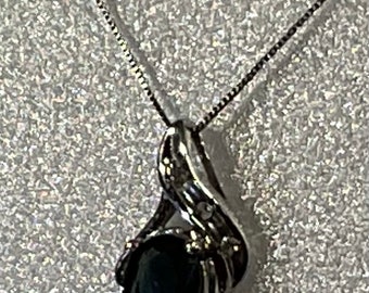 Vintage Sapphire Pendant w/Chain