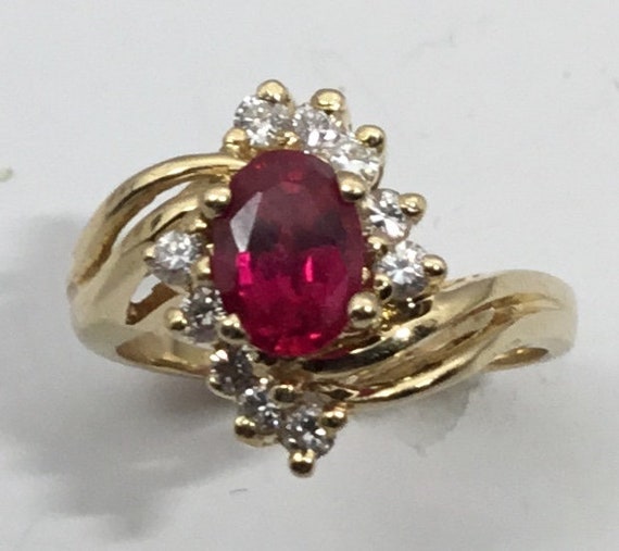 Ruby and diamond 14kt gold ring - image 4