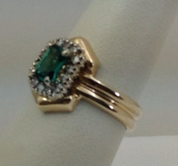 Beautiful vintage emerald and genuine diamond rin… - image 4