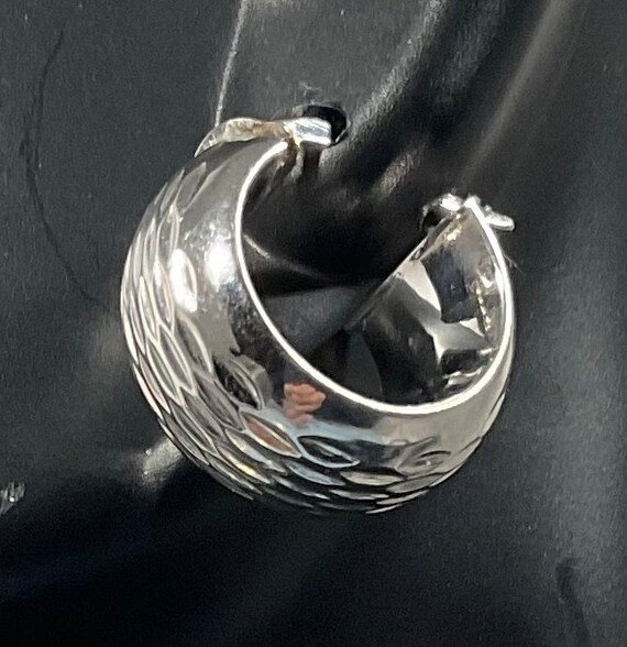 ONE Earring - image 5