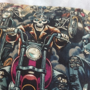 Gothic Night Rider Skelton Cotton Pillowcase / Halloween Motorcycle Linen / Skelton Bikers Bedding / Skulls and Motorcycles Pillowcase
