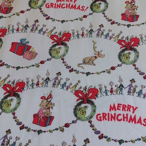Grinch Christmas Crib Sheet: Dr. Seuss Whoville Toddler Bedding