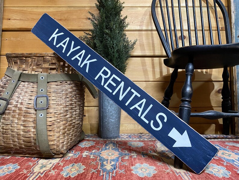 Rustic Lake House Decor, Kayak Rentals Wood Sign Bild 13