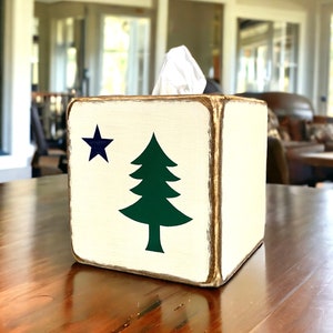 Maine Flag Wood Tissue Box Cover, 1901 Maine State Flag, Acadia National Park, Rustic Log Cabin Decor, Square, Distressed