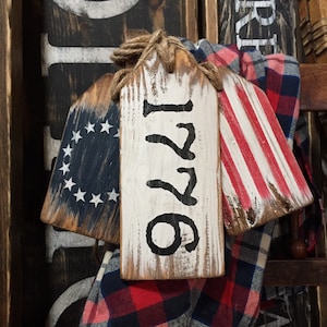 Betsy Ross Wood Flag, Patriotic Decor, Primitive 1776 Sign, Rustic Tag Set, Colonial Flag, Country Decor American Flag, USA Memorial Day