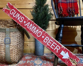 Letrero de armas, munición y cerveza / Decoración rústica de madera para cabaña de caza / Letrero de pared para la guarida del hombre
