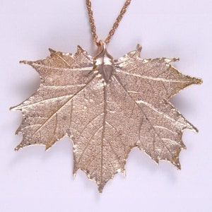 Echte Sugar Maple Leaf Anhänger/Halskette in Rosegold getaucht