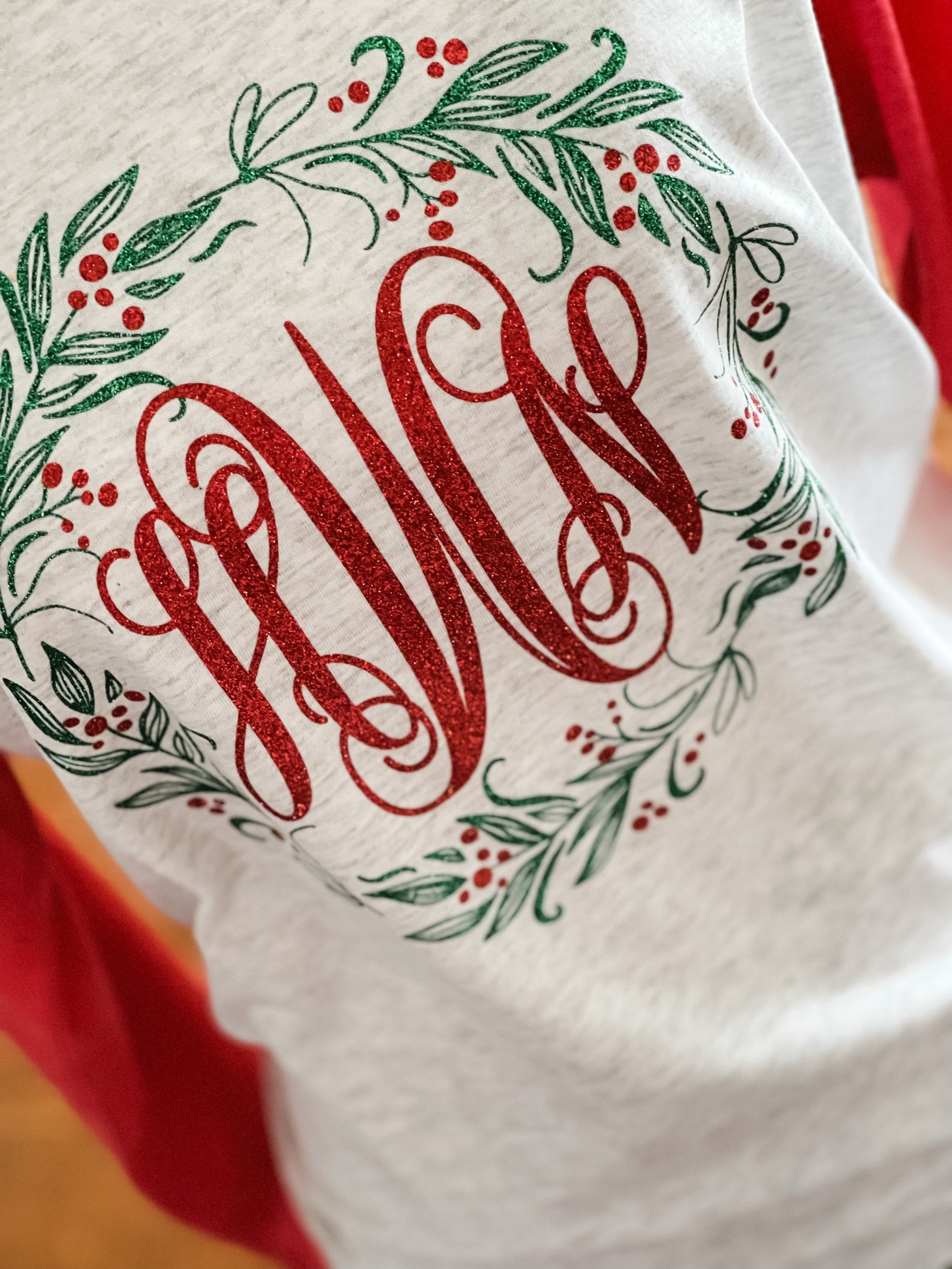 Christmas Wreath Monogram Shirt Christmas Monogram Shirt - Etsy